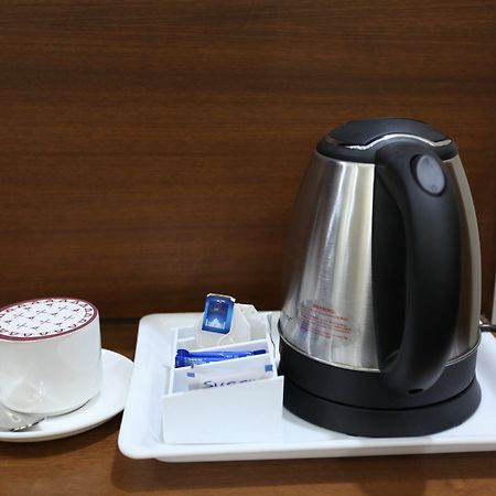 Hotel H.C Grand Új-Delhi Kültér fotó