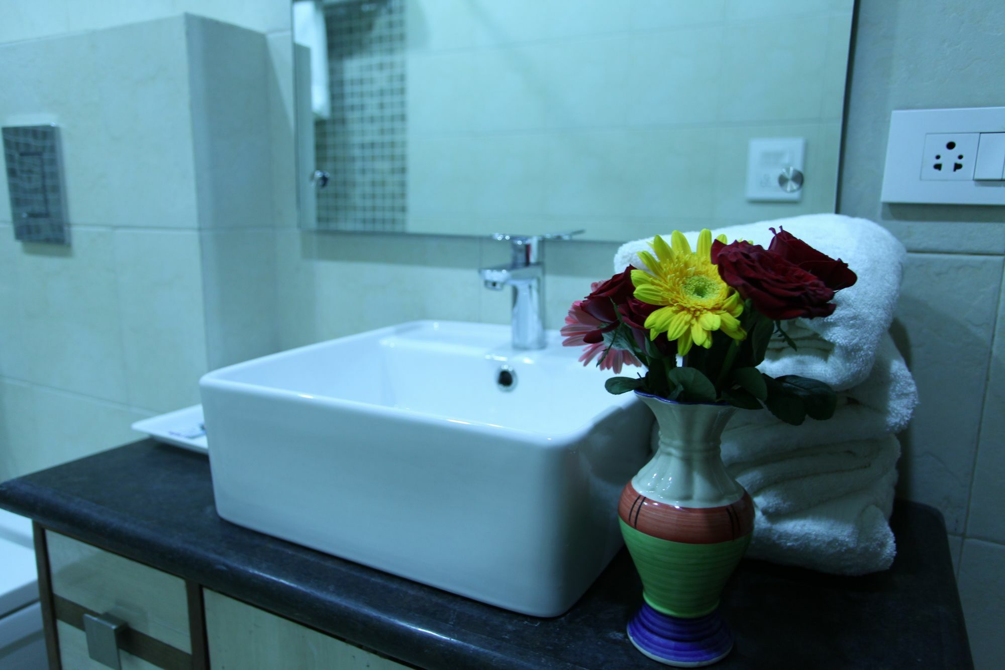 Hotel H.C Grand Új-Delhi Kültér fotó